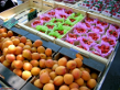 Banco di frutta in un mercato